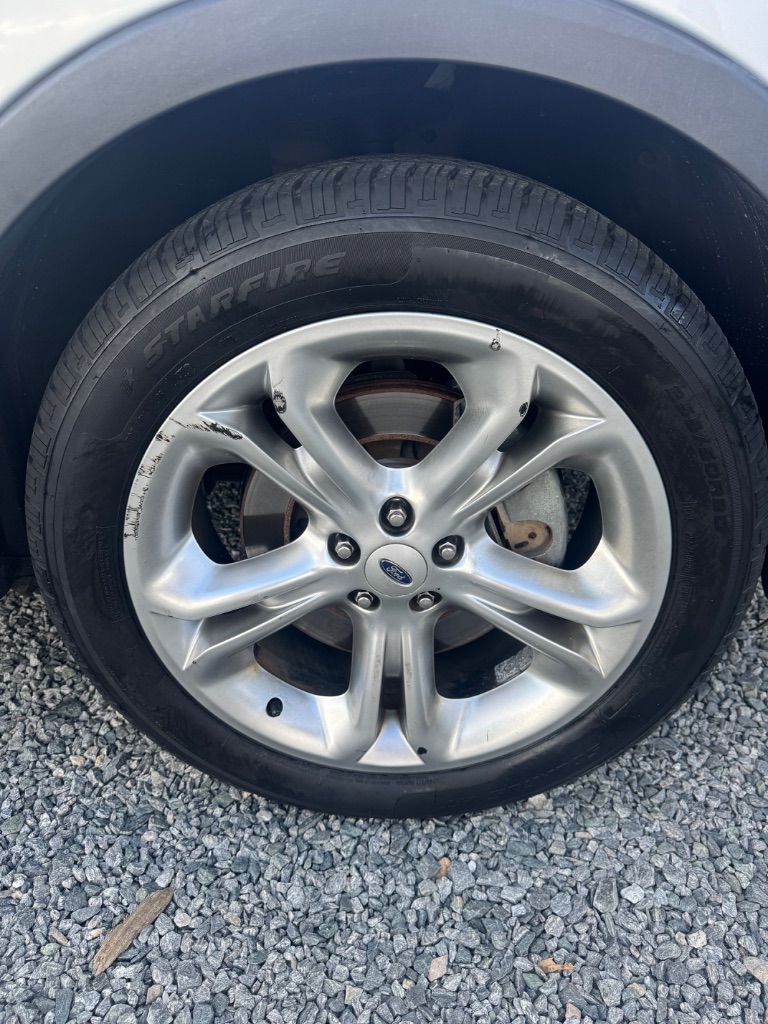 2015 Ford Explorer Limited - Photo 12